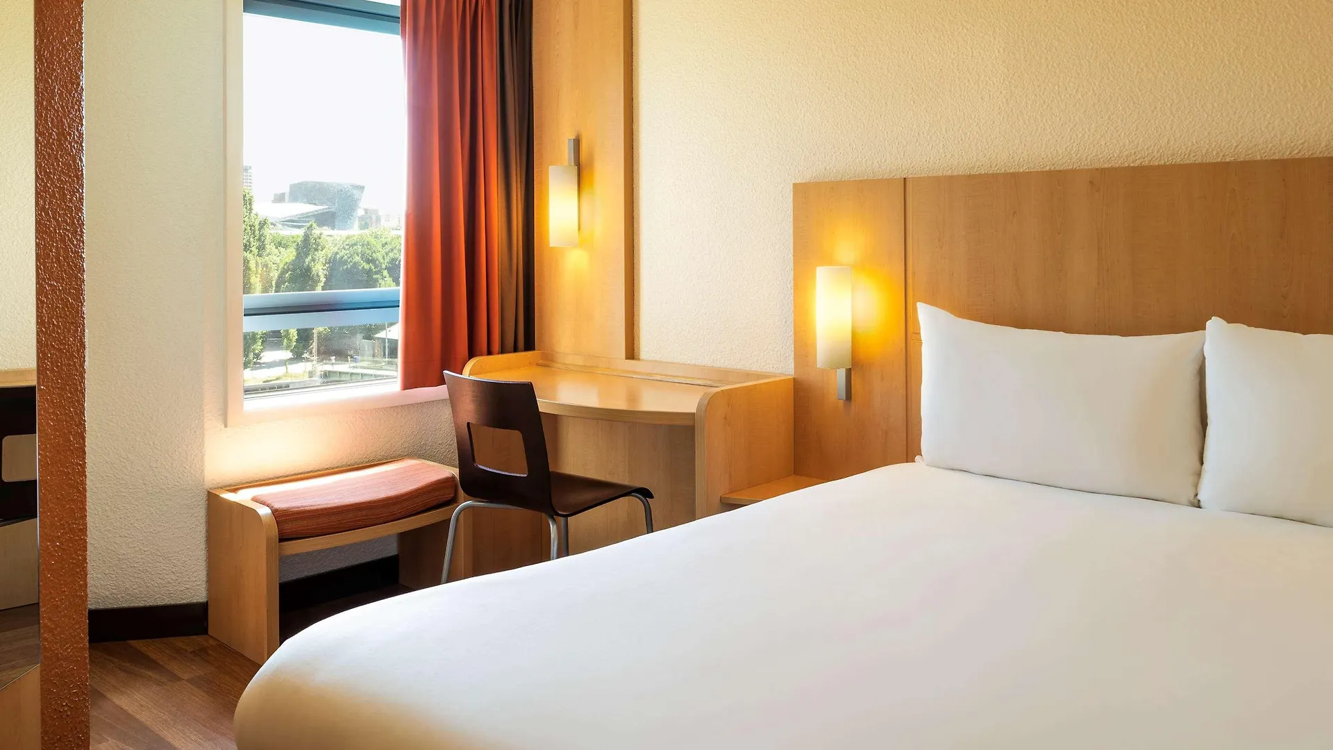 Ibis Paris La Villette Cite Des Sciences 19Eme 3*,