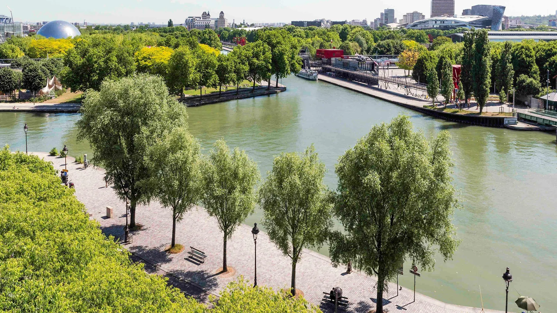 Ibis Paris La Villette Cite Des Sciences 19Eme