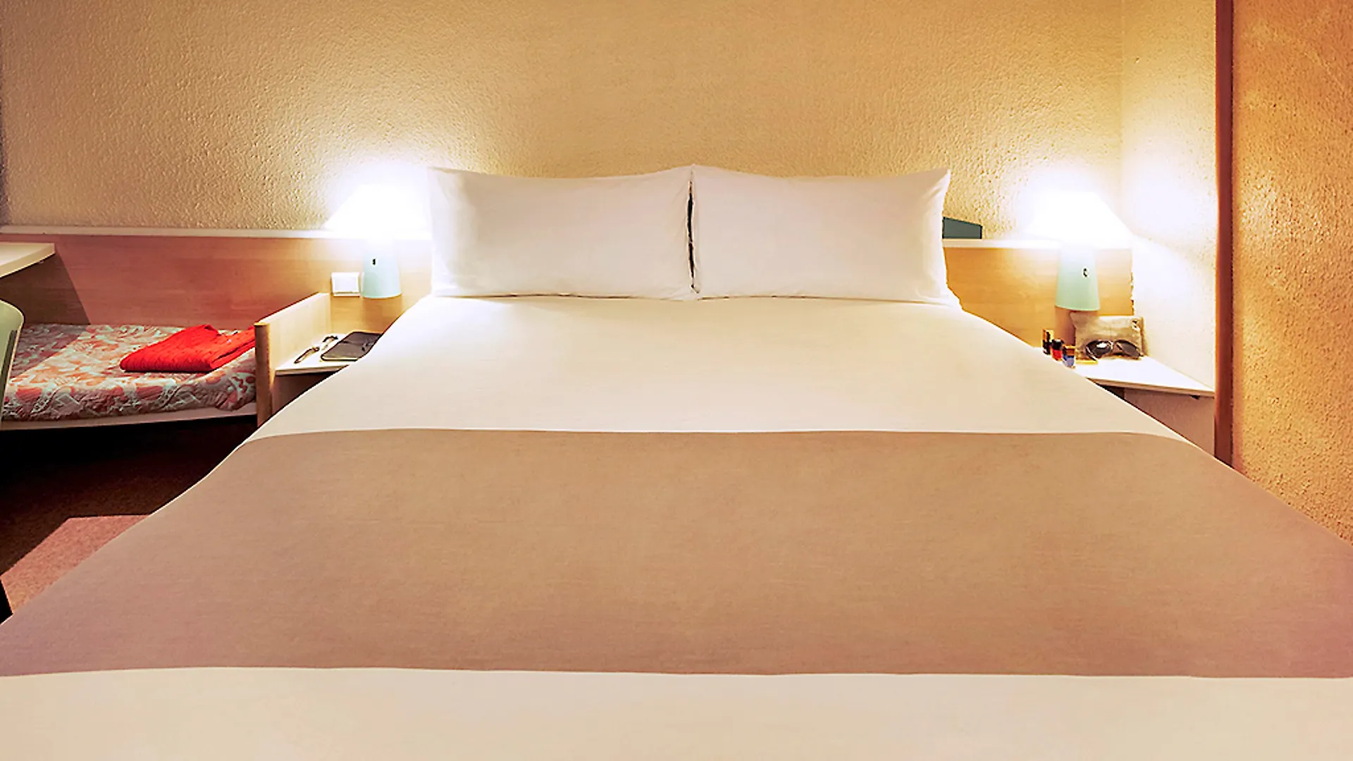 Hotel ibis Paris La Villette Cité des Sciences 19ème