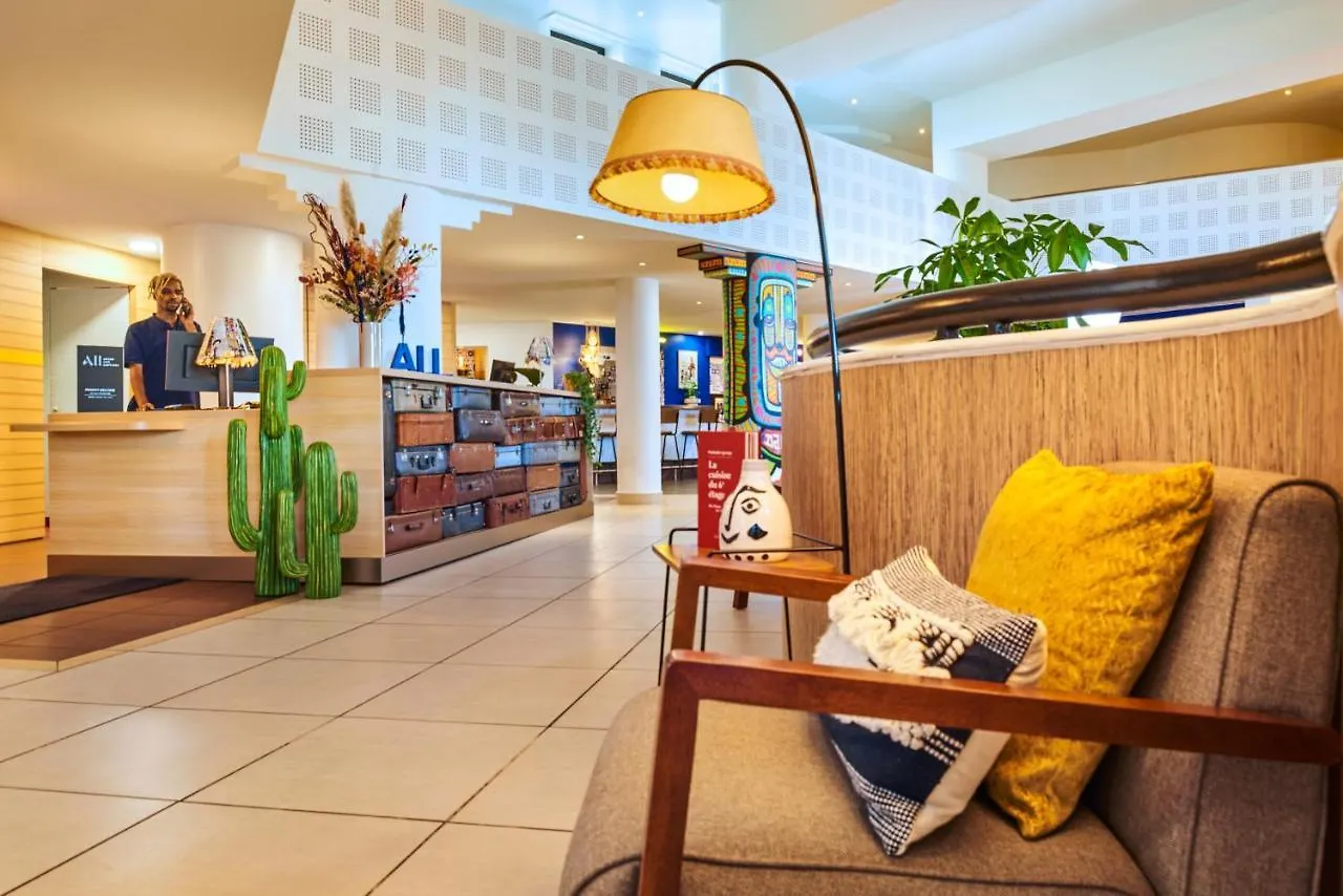 Hotel Ibis Paris La Villette Cite Des Sciences 19Eme