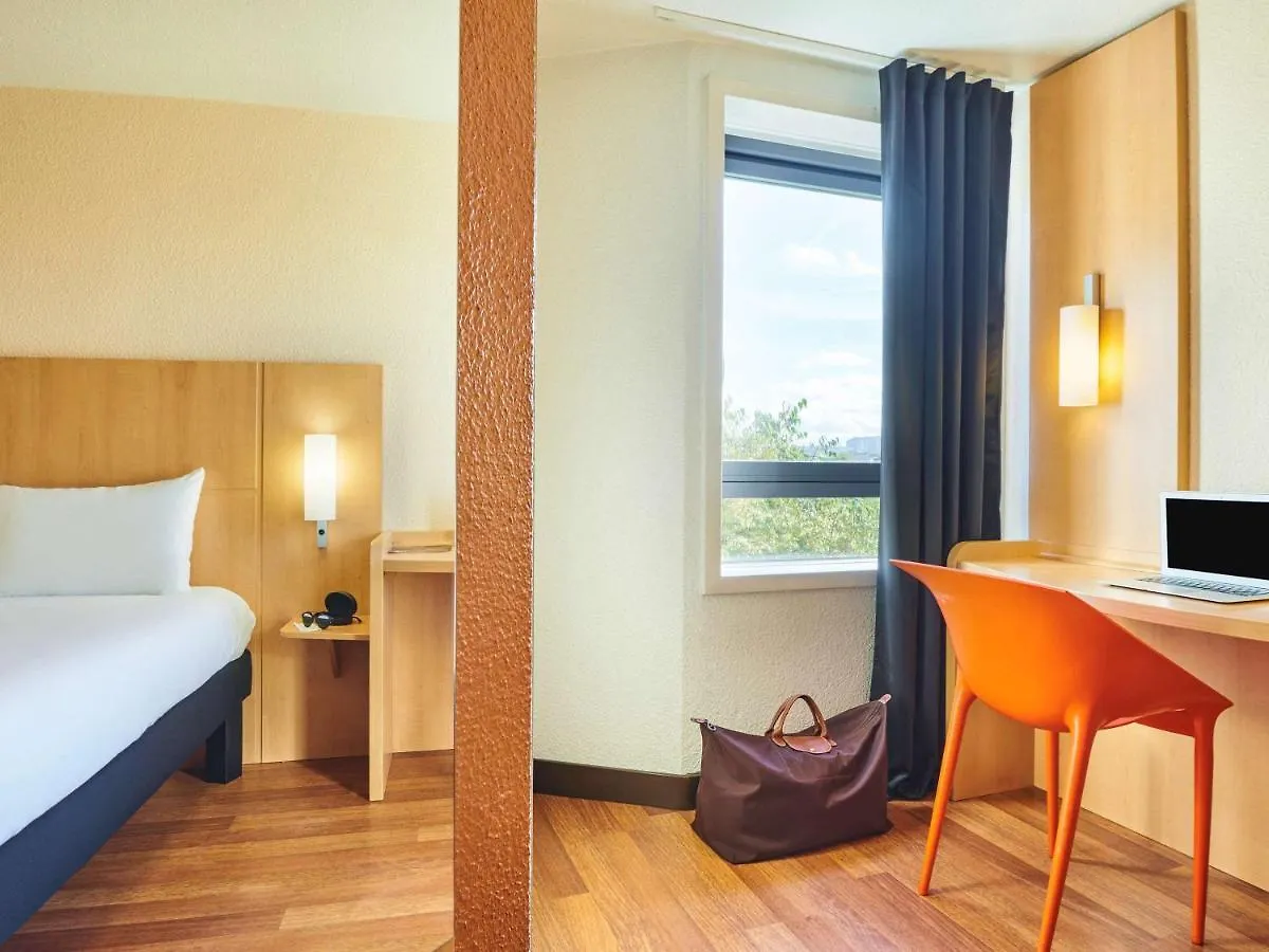 Ibis Paris La Villette Cite Des Sciences 19Eme
